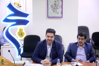 دیدار اعضای کاروان قرآنی نور با نماینده ولی‌فقیه در امور حج و زیارت 25