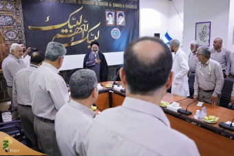  دیدار صمیمانه عوامل اجرایی کاروان بعثه و سازمان حج با نماینده ولی‌فقیه در امور حج 7