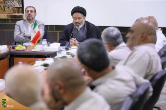  دیدار صمیمانه عوامل اجرایی کاروان بعثه و سازمان حج با نماینده ولی‌فقیه در امور حج 15