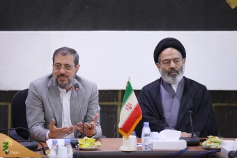  دیدار صمیمانه عوامل اجرایی کاروان بعثه و سازمان حج با نماینده ولی‌فقیه در امور حج 19