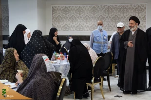 گفتگوی صمیمی سرپرست حجاج ایرانی با حاجیان در هتل منار توحید/ پاسخ به سوالات و تقدیر از عملکرد معینه ها 3