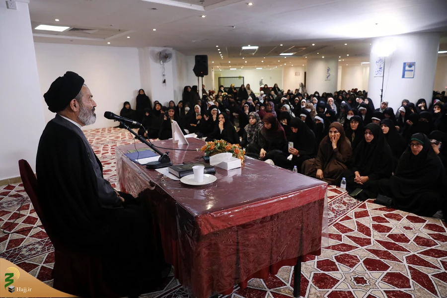 سرپرست حجاج ایرانی در گردهمایی بانوان مقاومت:
مسلمانان شرق و غرب عالم از ستم به فلسطینیان خشمگین هستند 7