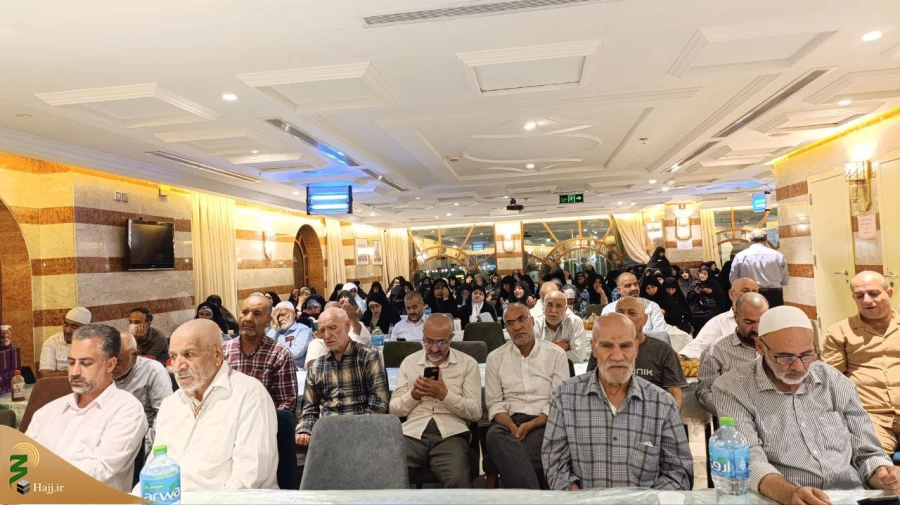 در مراسم دعای کمیل مدینه مطرح شد:
روایتی تکان‌دهنده از ارزش حج در شب اول قبر و ویژگی خطرناک حق الناس! 2