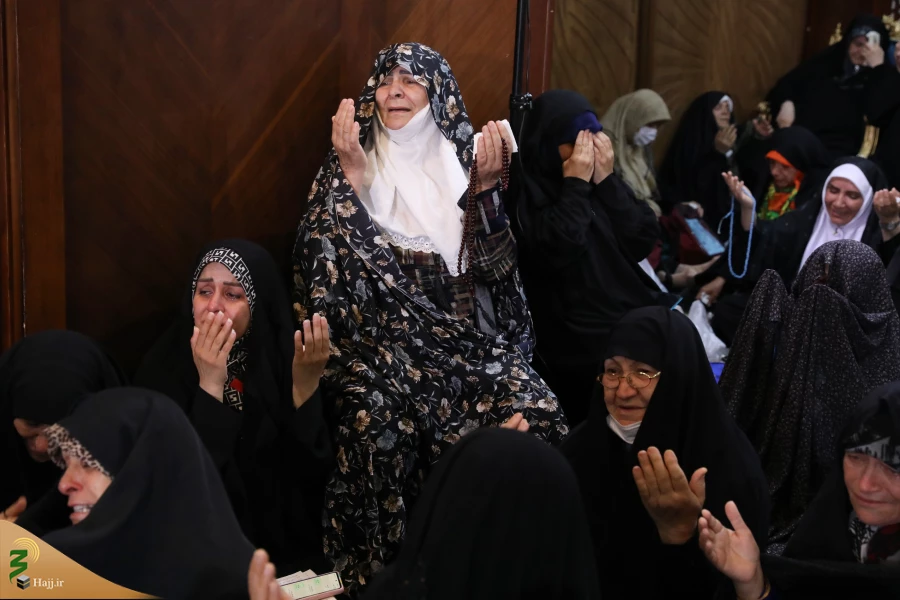 مراسم دعای کمیل زائران ایرانی در مکه مکرمه 9