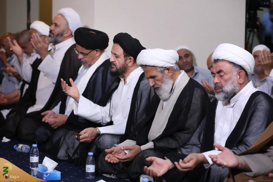 مراسم دعای کمیل زائران ایرانی در مکه مکرمه 42