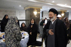 دیدار صمیمی سرپرست حجاج ایرانی با زائران کشورمان در مکه مکرمه _3 20