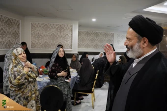دیدار صمیمی سرپرست حجاج ایرانی با زائران کشورمان در مکه مکرمه _3 15