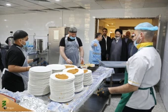 دیدار صمیمی سرپرست حجاج ایرانی با زائران کشورمان در مکه مکرمه _3 25
