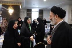 دیدار صمیمی سرپرست حجاج ایرانی با زائران کشورمان در مکه مکرمه _3 16
