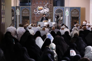 حجت‌الاسلام‌والمسلمین نواب در مراسم پُرفیض دعای کمیل مطرح کرد:
چگونه آثار معنوی حج را از آفات اعمال حفظ کنیم؟