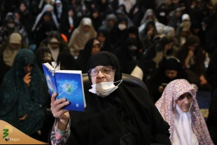 حجت‌الاسلام‌والمسلمین نواب در مراسم پُرفیض دعای کمیل مطرح کرد:
چگونه آثار معنوی حج را از آفات اعمال حفظ کنیم؟ 10