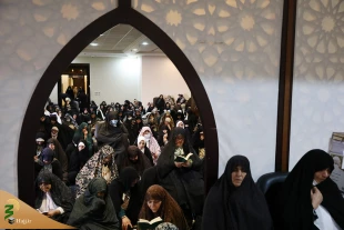 حجت‌الاسلام‌والمسلمین نواب در مراسم پُرفیض دعای کمیل مطرح کرد:
چگونه آثار معنوی حج را از آفات اعمال حفظ کنیم؟ 11