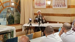 در جشن شب عید غدیر مطرح شد:
چشم هموطنان به دست شماست، در غدیر برای کشورمان دعا کنیم 4