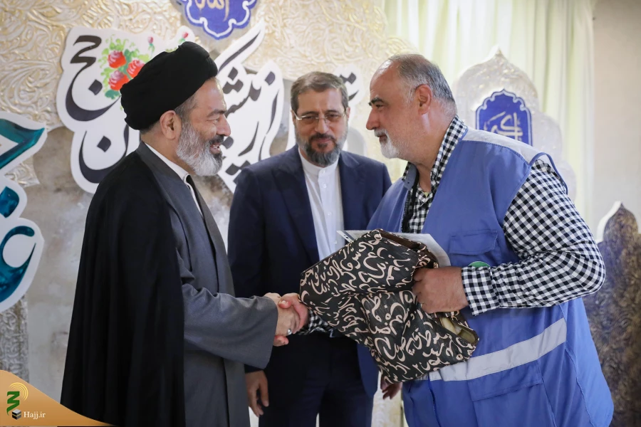 مراسم تجلیل از پیشکسوتان حج 22