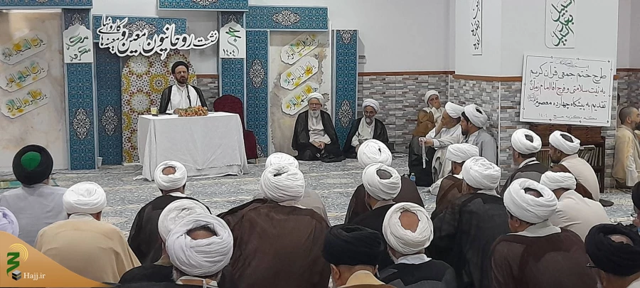 در نشست مشترک روحانیون کاروان‌ها عنوان شد؛
معرفت‌افزایی به زائران اولویت نخست برنامه‌های روحانیون در روزهای باقی مانده سفر باشد 5