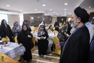 بازدید سرپرست حجاج ایرانی از هتل الرکائز مکه و گفتگوی صمیمی با زائران 5