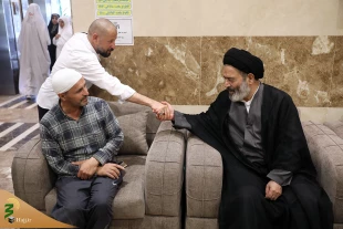 بازدید سرپرست حجاج ایرانی از هتل الرکائز مکه و گفتگوی صمیمی با زائران 7