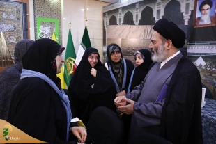 سرپرست حجاج ایرانی در نشست کاروان دانشگاهیان در مکه مکرمه مطرح کرد:
پویایی مستمر و بهره گیری از دانش روز در حوزه حج و زیارت 15