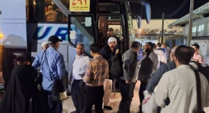 ورود اولین گروه حجاج ایرانی از مرز زمینی مهران به کشور