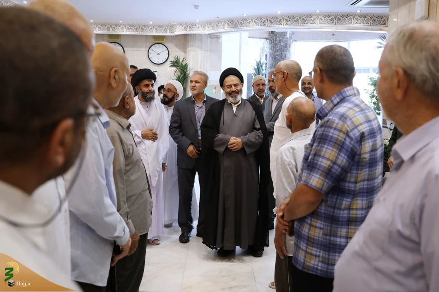 سرپرست حجاج ایرانی در دیدار زائران تشریح کرد:
برنامه بازگشت زائران ایرانی در روزهای آینده گسترش می‌یابد 4