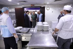 سرپرست حجاج ایرانی در دیدار زائران تشریح کرد:
برنامه بازگشت زائران ایرانی در روزهای آینده گسترش می‌یابد 5