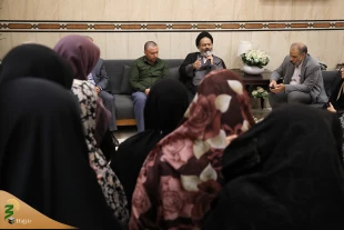 سرپرست حجاج ایرانی در دیدار زائران تشریح کرد:
برنامه بازگشت زائران ایرانی در روزهای آینده گسترش می‌یابد 8