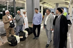 سرپرست حجاج ایرانی در بدرقه زائران مدینه بعد: در حرم پیامبر برای پیروزی جهان اسلام دعا کنید 9