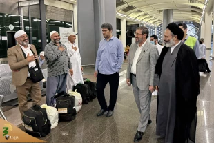 سرپرست حجاج ایرانی در بدرقه زائران مدینه بعد: در حرم پیامبر برای پیروزی جهان اسلام دعا کنید 9