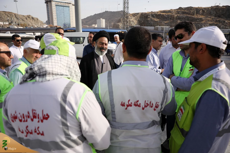 بازدید سرپرست حجاج ایرانی از ایستگاه‌های حمل‌ونقل عمومی زائران در مکه 3