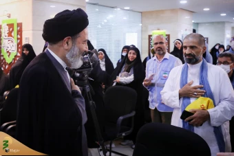  نشست کاروان دانشگاهیان با نماینده ولی فقیه در امور حج و زیارت  2