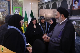  نشست کاروان دانشگاهیان با نماینده ولی فقیه در امور حج و زیارت  27