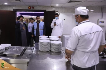 دیدار صمیمی سرپرست حجاج ایرانی با زائران کشورمان در مکه مکرمه _4 16