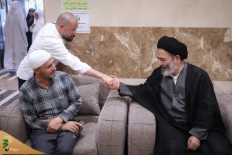 دیدار صمیمی سرپرست حجاج ایرانی با زائران کشورمان در مکه مکرمه _4 36