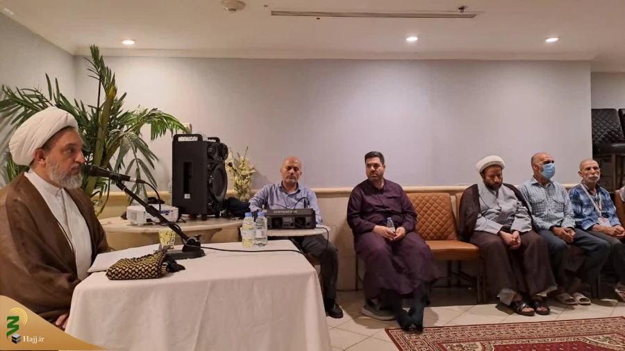 دعای زائران مدینه برای ایران؛ مروی: قوت رزمندگان دشمن را ترسانده 10