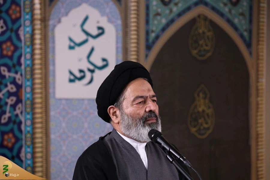 نماینده ولی‌فقیه در امور حج و زیارت:
تنبیه متجاوزان و پیروزی حزب‌الله وعده‌ی صادق الهی است 4