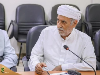 ماموستا ابن الخیاط، امام جمعه اهل سنت سقز:
مردم کردستان پشتیبان رهبرند، در مقابل دشمن همه متحدیم