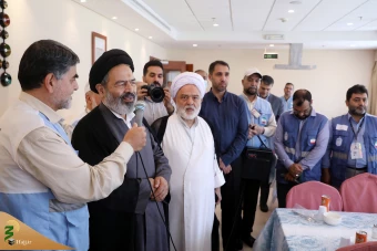 دیدار صمیمی سرپرست حجاج ایرانی با زائران کشورمان در مکه مکرمه _5 7
