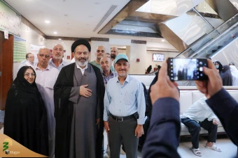 دیدار صمیمی سرپرست حجاج ایرانی با زائران کشورمان در مکه مکرمه _5 17