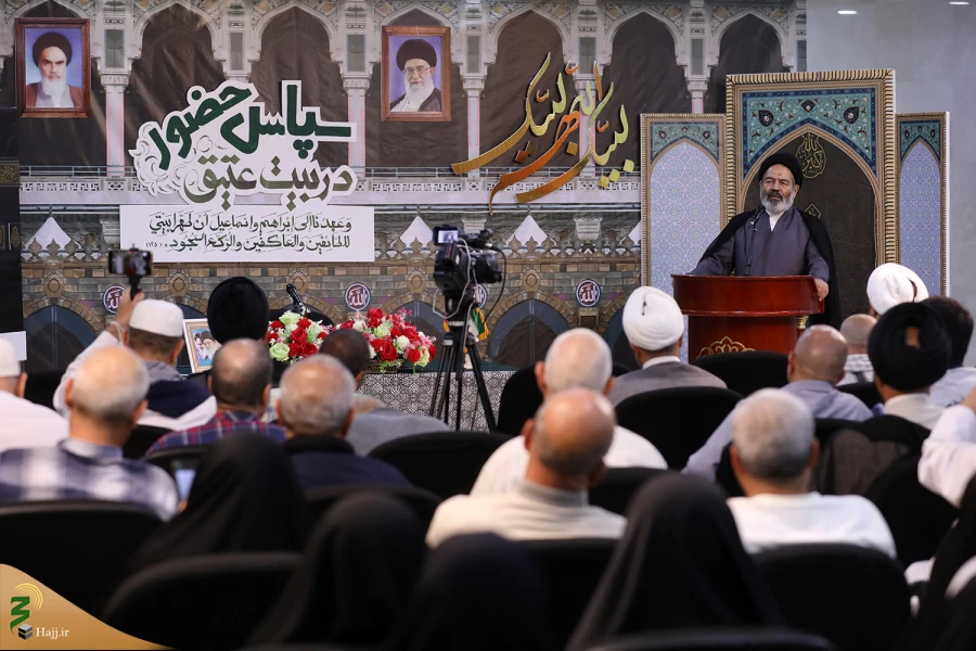 سرپرست حجاج ایرانی:
حضور در نمازجماعت حرمین شریفین تبعیت از ماموریت حضرت ابراهیم(ع) است 2
