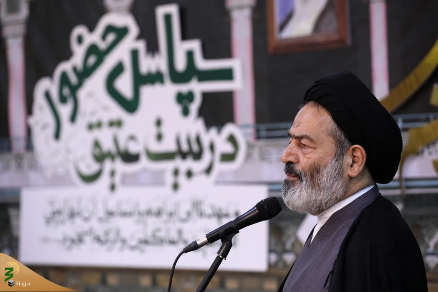 سرپرست حجاج ایرانی:
حضور در نمازجماعت حرمین شریفین تبعیت از ماموریت حضرت ابراهیم(ع) است 5