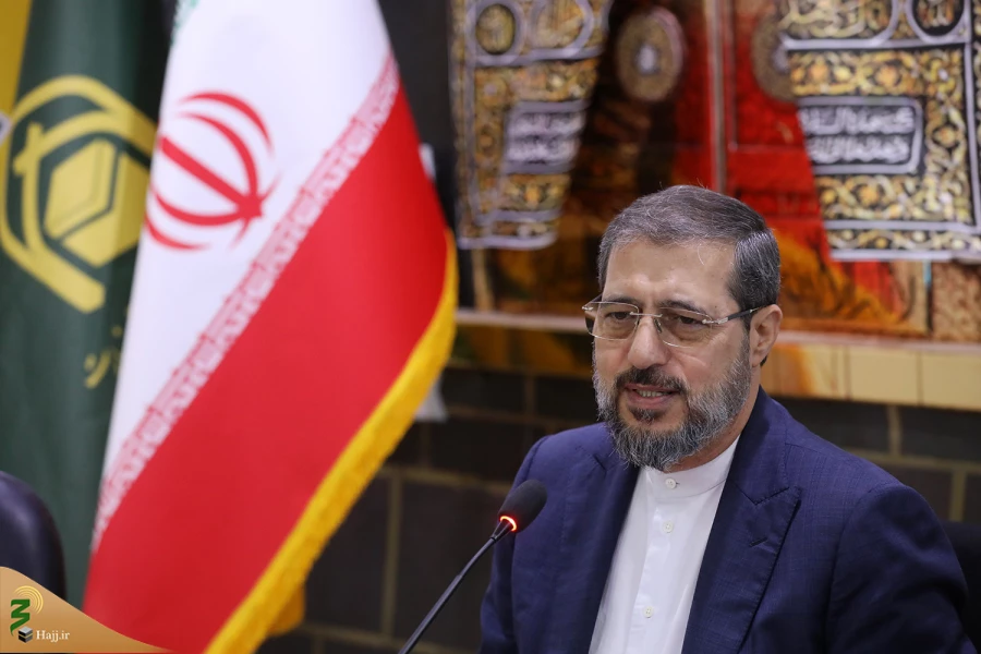 در جلسه شورای برنامه‌ریزی بعثه مقام معظم رهبری و سازمان حج عنوان شد:
تقدیر از برگزاری حج روان و تأکید بر ادامه خدمت‌رسانی در انتقال زائران از طریق کشور عراق 4