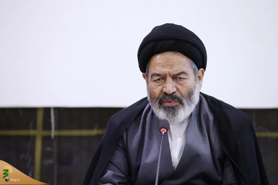 در جلسه شورای برنامه‌ریزی بعثه مقام معظم رهبری و سازمان حج عنوان شد:
تقدیر از برگزاری حج روان و تأکید بر ادامه خدمت‌رسانی در انتقال زائران از طریق کشور عراق 11
