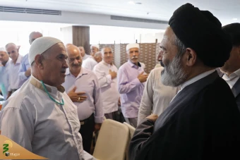 دیدار صمیمی سرپرست حجاج ایرانی با زائران کشورمان در مکه مکرمه _6 10