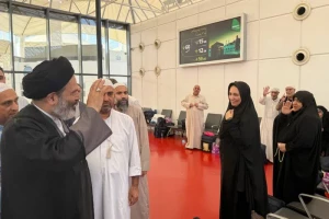 Iranian Hajj Supervisor Visits Jeddah Airport and Sees Off Iranian Pilgrims