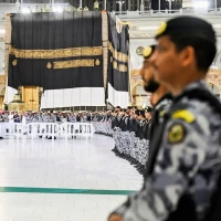  تعویض پرده کعبه در آستانه سال ١٤٤٧ هجری  6