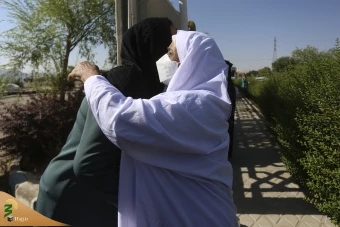 بازگشت زمینی حجاج به ایران مقتدر 42