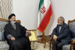 حجت الاسلام والمسلمین نواب در جمع اعضای کنسولگری ایران در جده عنوان کرد:
ایثار و همدلی، از جمله ویژگی‌های شیعیان است 3
