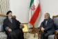 حجت الاسلام والمسلمین نواب در جمع اعضای کنسولگری ایران در جده عنوان کرد:
ایثار و همدلی، از جمله ویژگی‌های شیعیان است 3