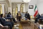 حجت الاسلام والمسلمین نواب در جمع اعضای کنسولگری ایران در جده عنوان کرد:
ایثار و همدلی، از جمله ویژگی‌های شیعیان است 4