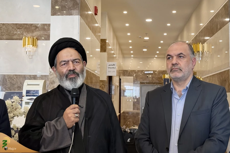 نماینده ولی‌فقیه در امور حج و زیارت به هنگام ورود به مدینه منوره مطرح کرد:
 تقدیر از همکاریهای کشور های عربستان و عراق در  بازگشت حجاج ایرانی خانه خدا 2